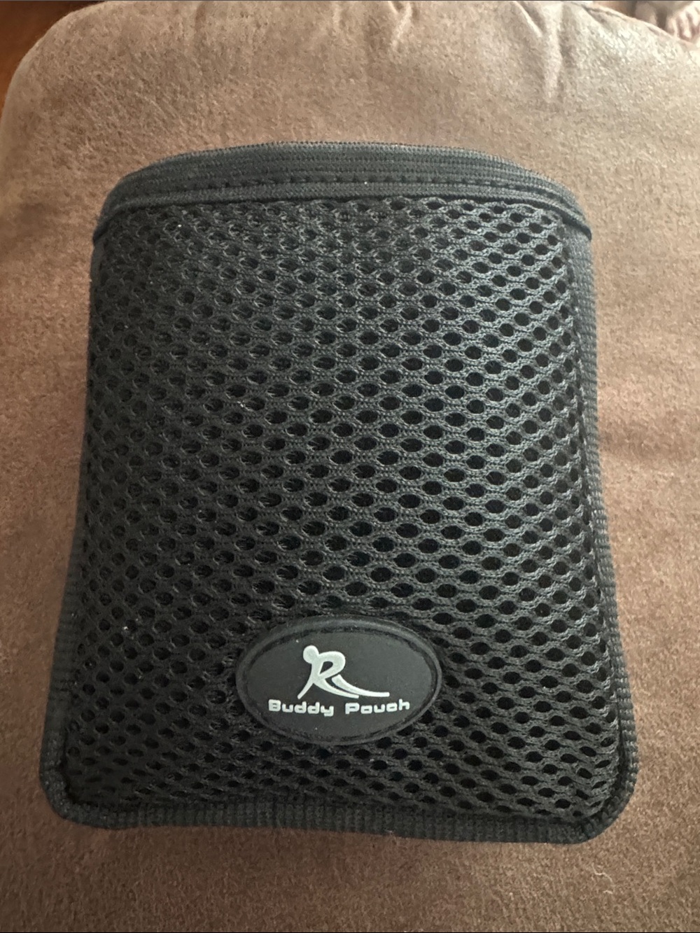 Magnetic Hydration Pouch No Belt No Clips Water Holder